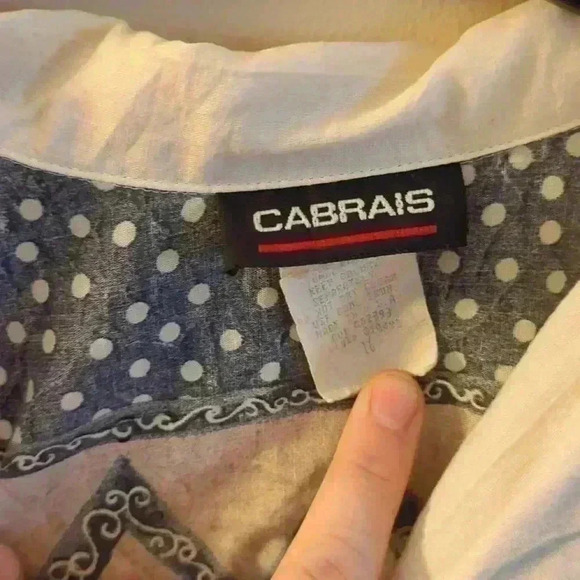Cabrais, Small (estimated), button up - Picture 3 of 5